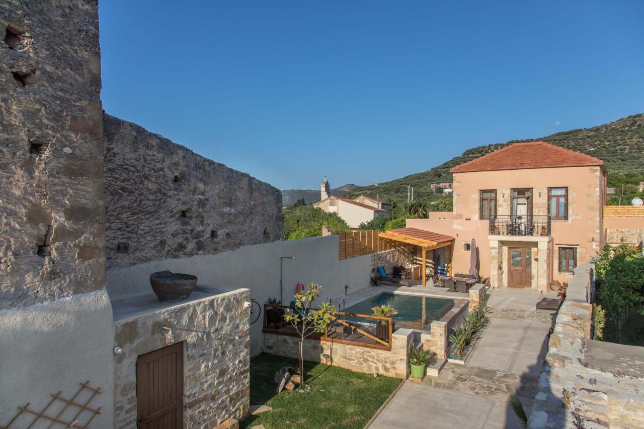 Villa Theta Dhrapaniás エクステリア 写真